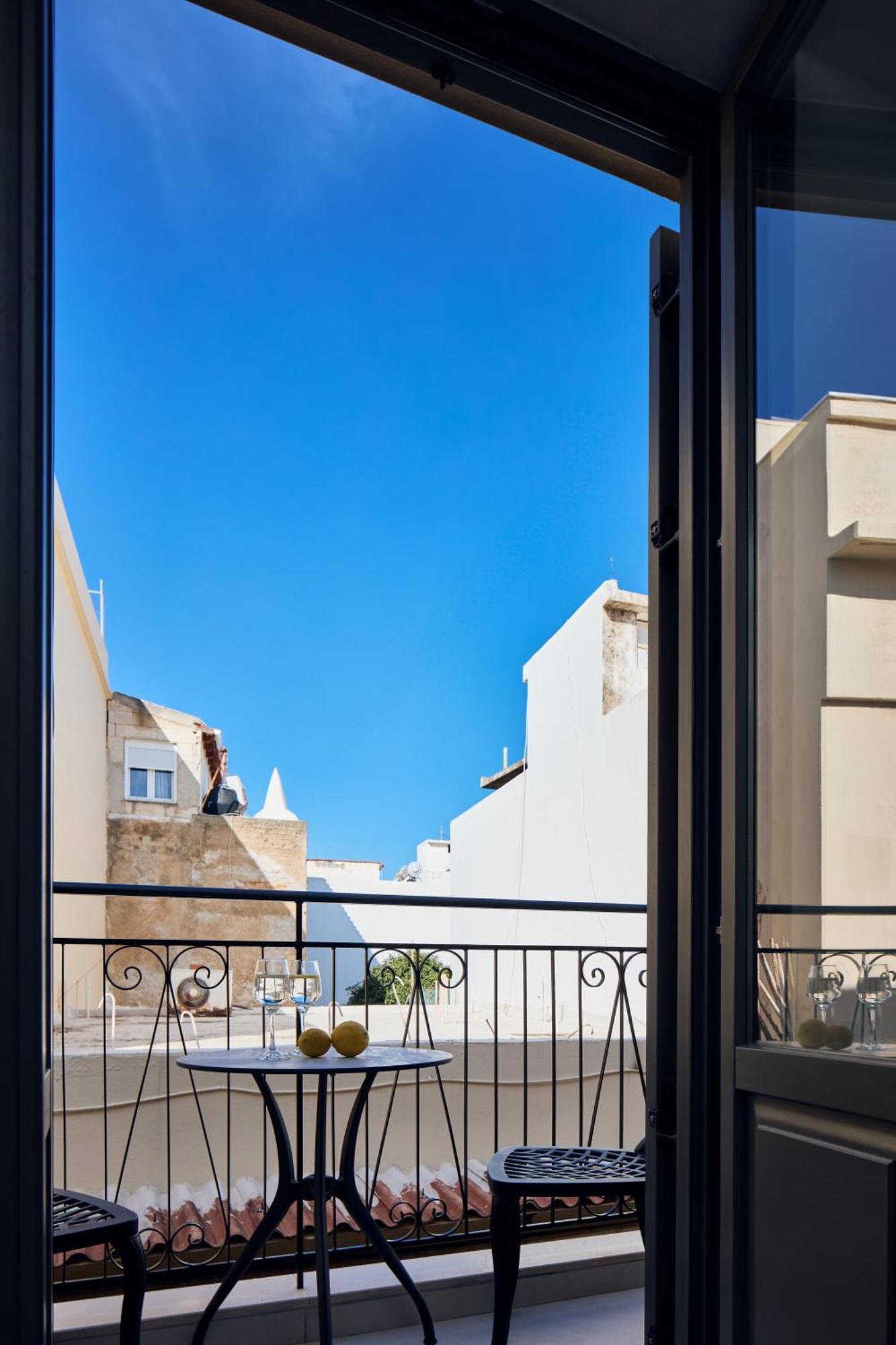 Grande Madonna Luxury Boutique Suites Rethymno  Bilik gambar