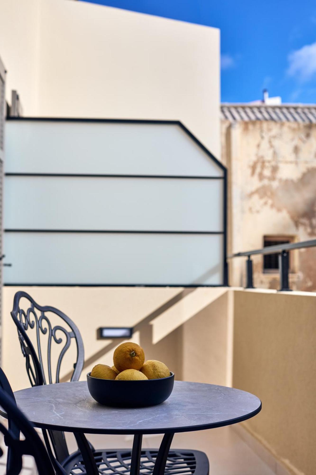 Grande Madonna Luxury Boutique Suites Rethymno  Bilik gambar